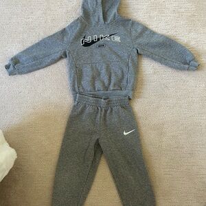 Nike Kids Gray Sweatpants & Hoodie Set